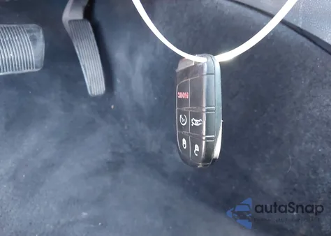 2018 Chrysler 300 300S z USA, uszkodzony, nr VIN 2C3CCABT8JH321092